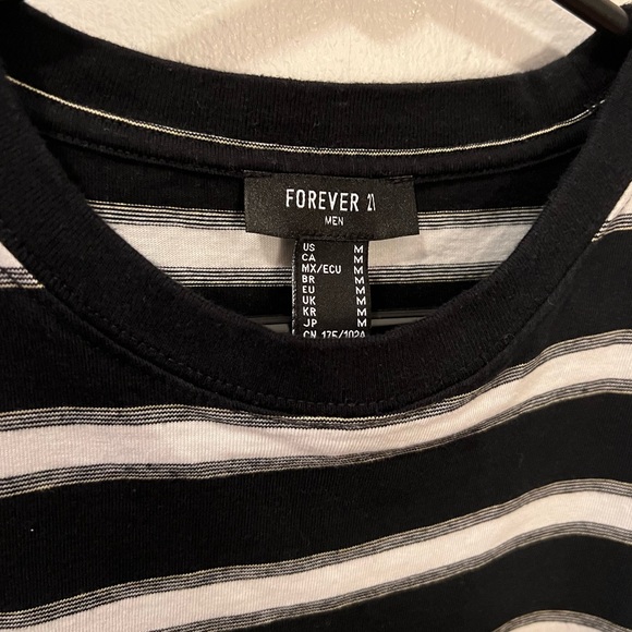 Short Sleeve Shirt - Picture 2 of 3